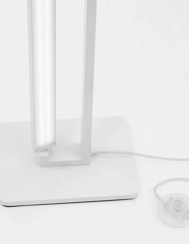 Line-LED-Stehlampe-3000K-Weiss-181103_4