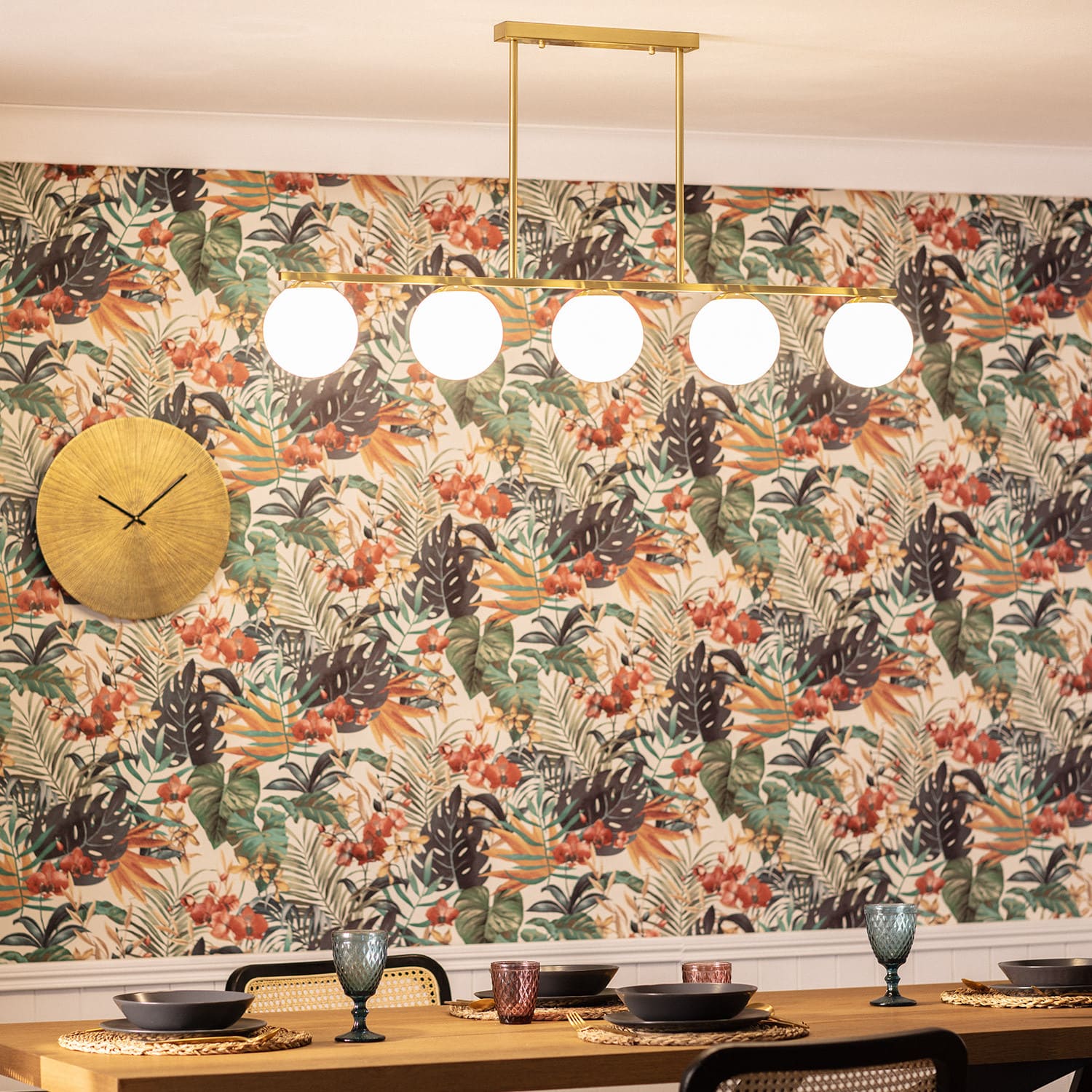 hangeleuchte-aus-metall-und-glas-boqor (3)