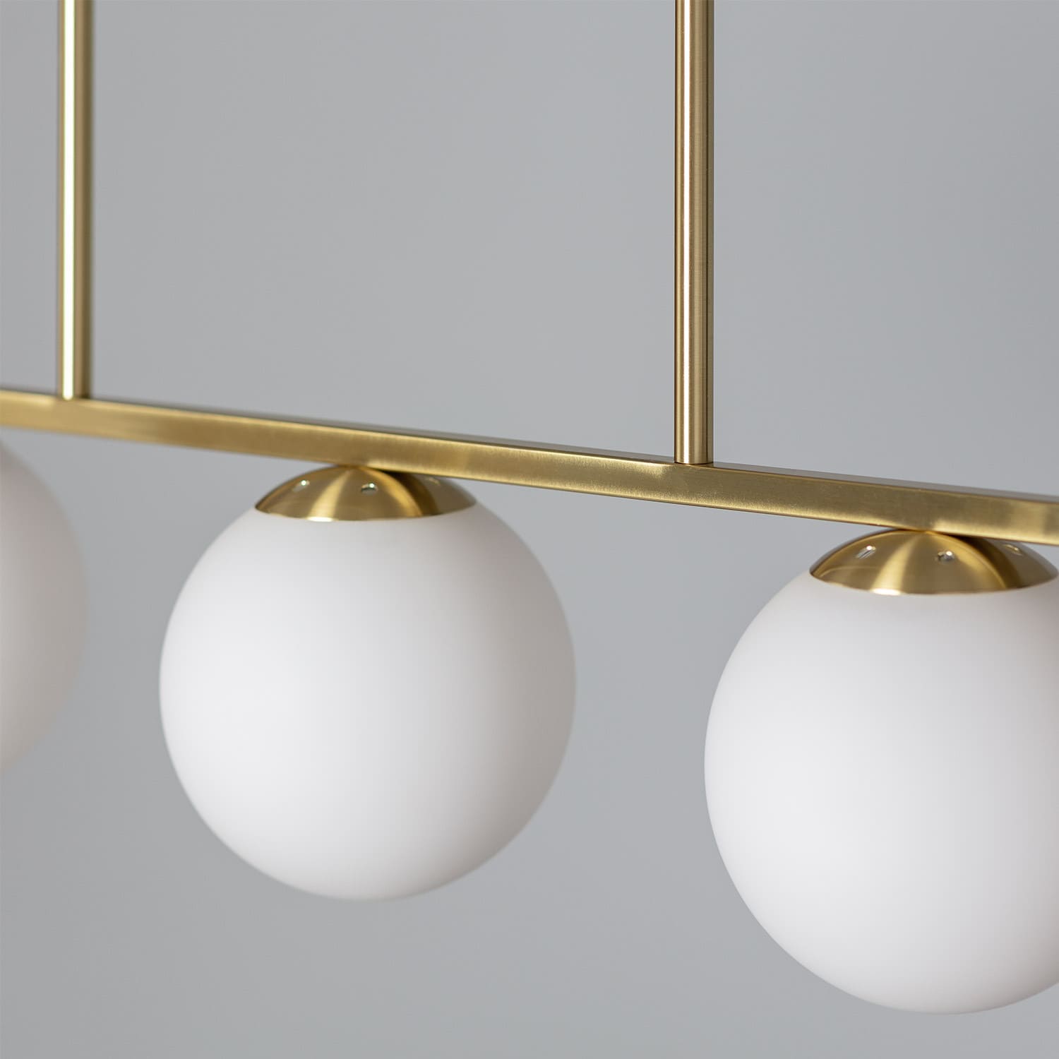 hangeleuchte-aus-metall-und-glas-boqor (6)