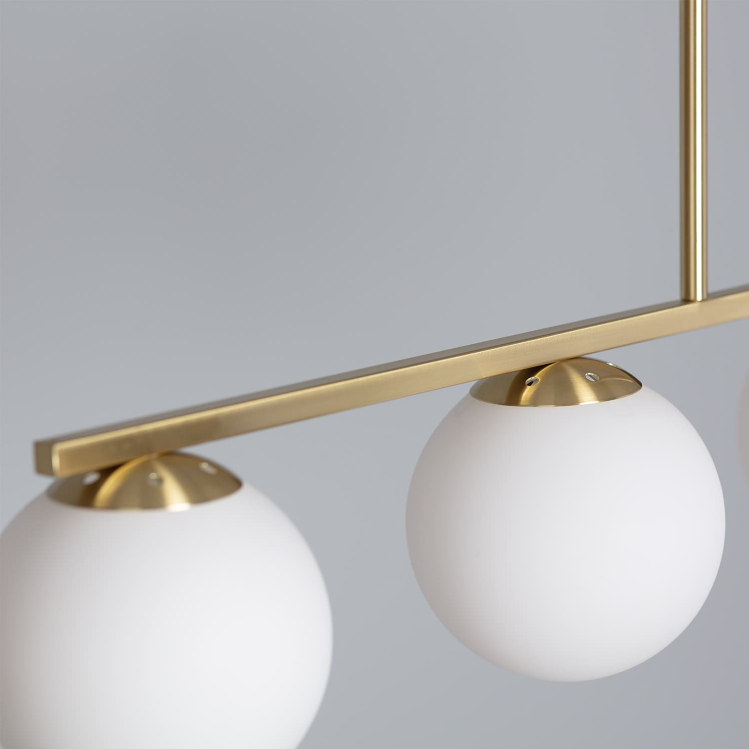 hangeleuchte-aus-metall-und-glas-boqor (7)