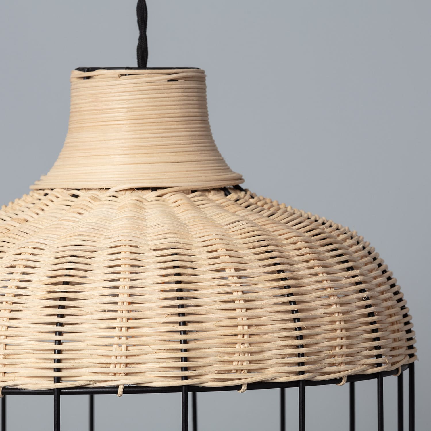 hangeleuchte-rattan-und-metall-sliema (4)