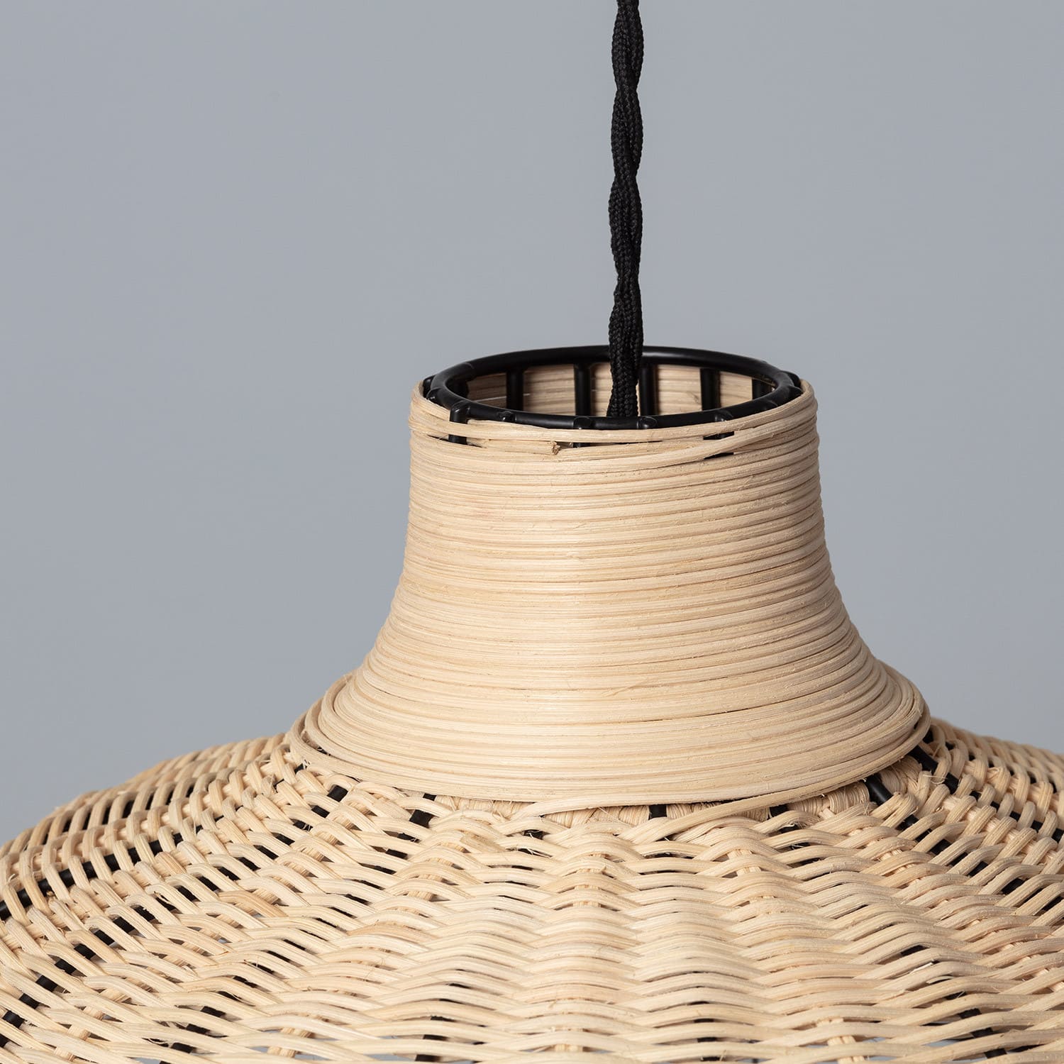 hangeleuchte-rattan-und-metall-sliema (6)