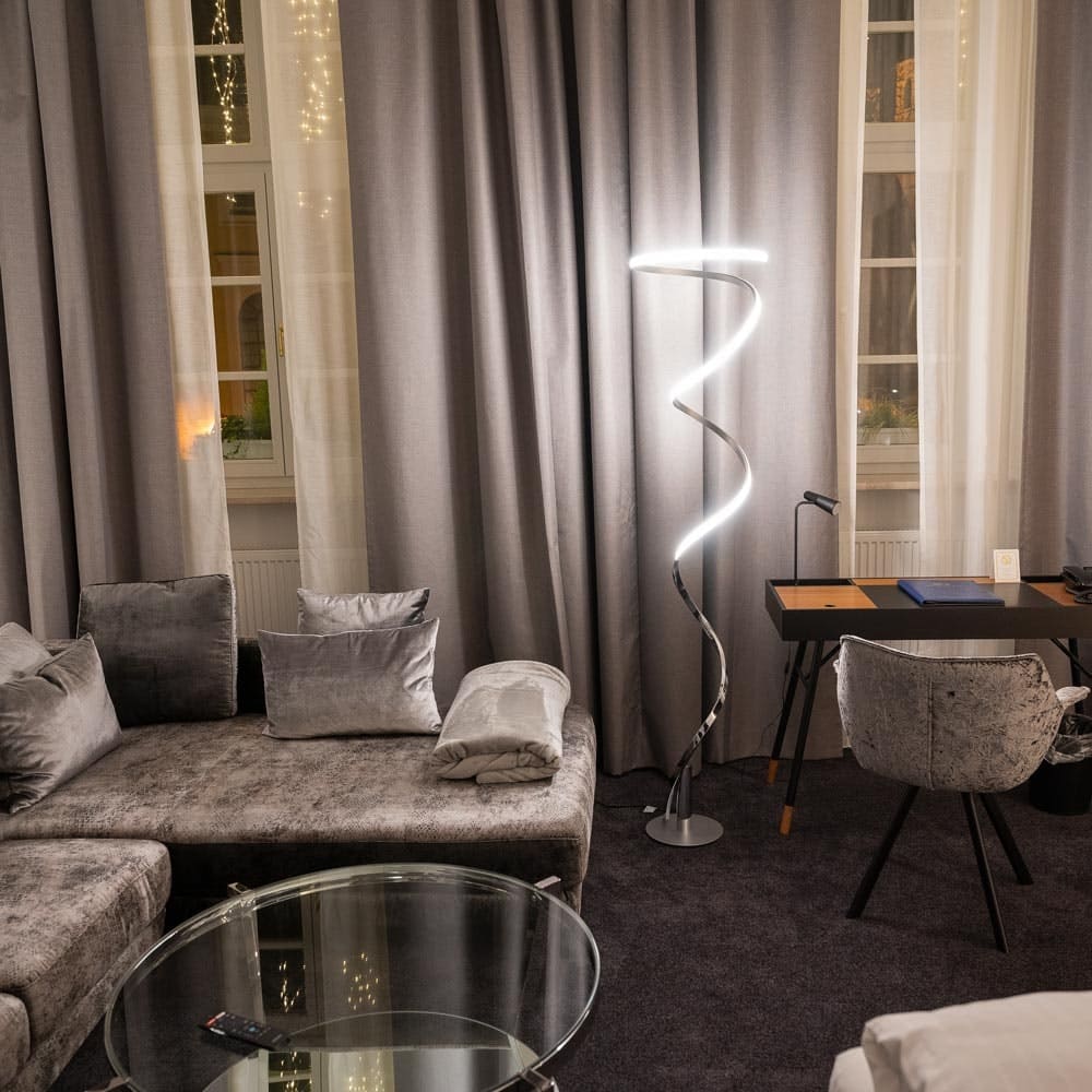 4a4e958935a46053220ad7c4da6c56de7