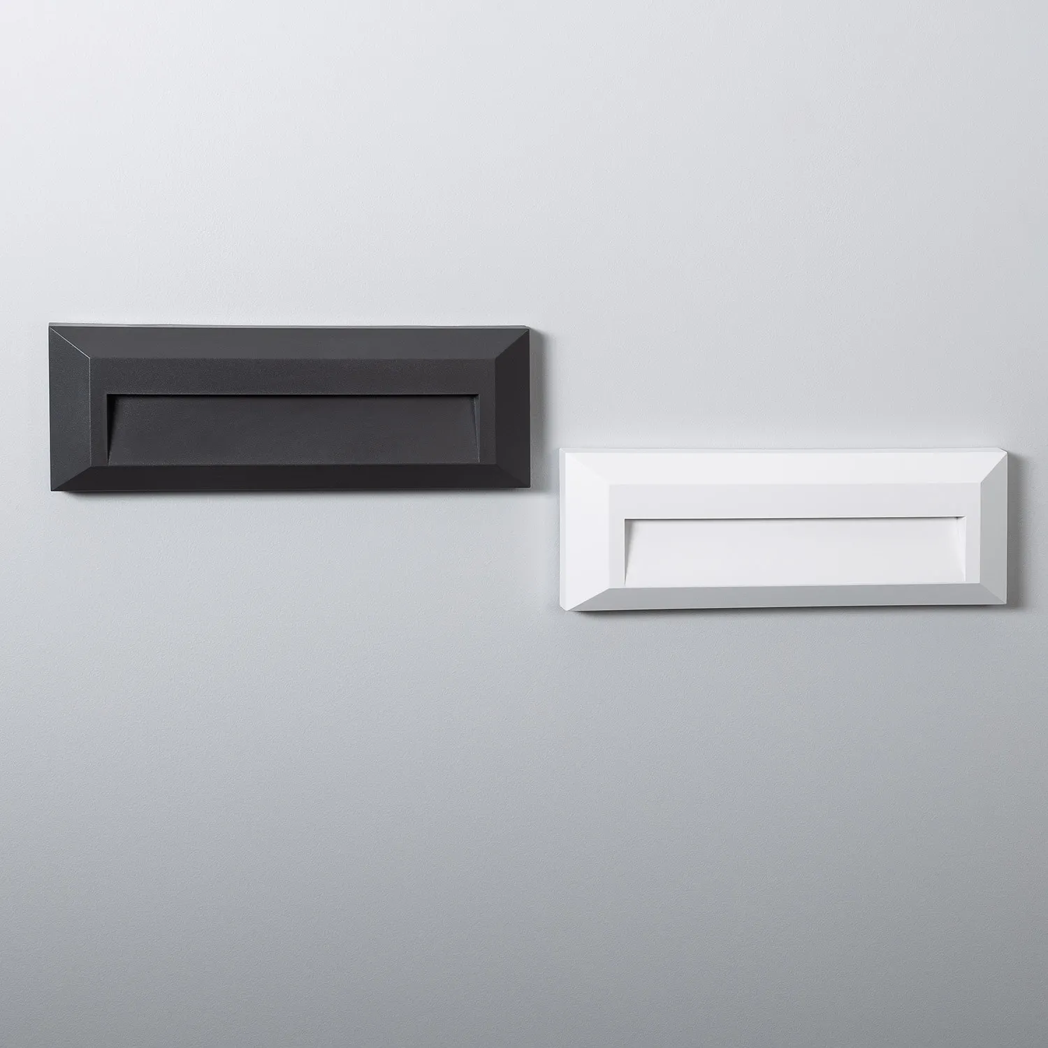 balise-led-exterieure-2w-en-saillie-au-mur-rectangulaire5