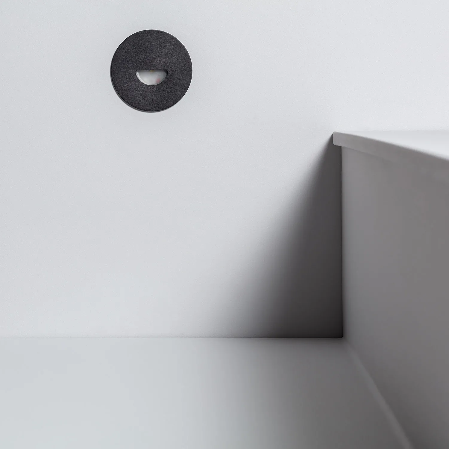 led-wandeinbauleuchte-aussen-2w-rund-schwarz3