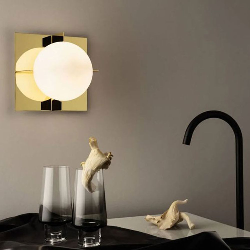 Tom-Dixon-Plane-Wandleuchte-Goldfarben-93939