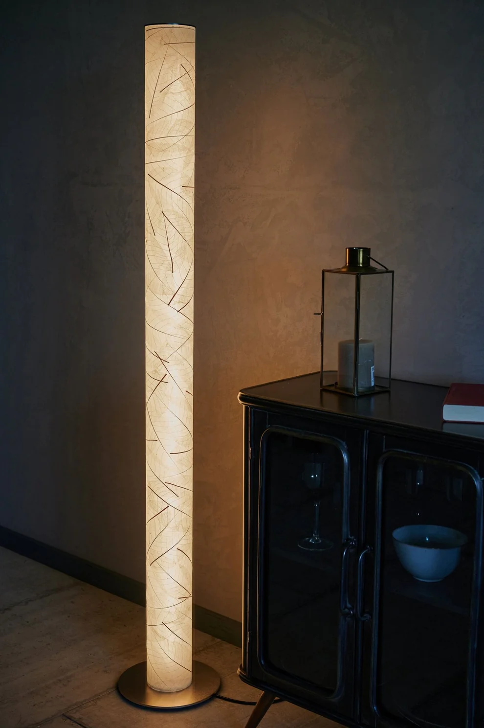 columna-stehlampe-blatter-181645