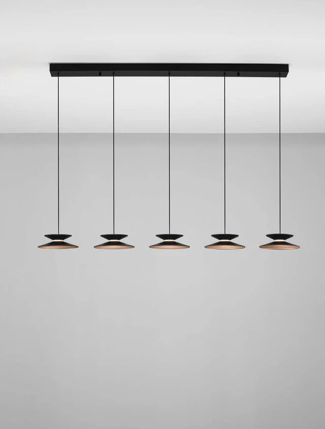 Morfi-Pendelleuchte-Balken-132cm-5-fl-3000K-Schwarz--Gold-181169_3_323b80b2-d77a-4d39-87a7-4a435ddbd541