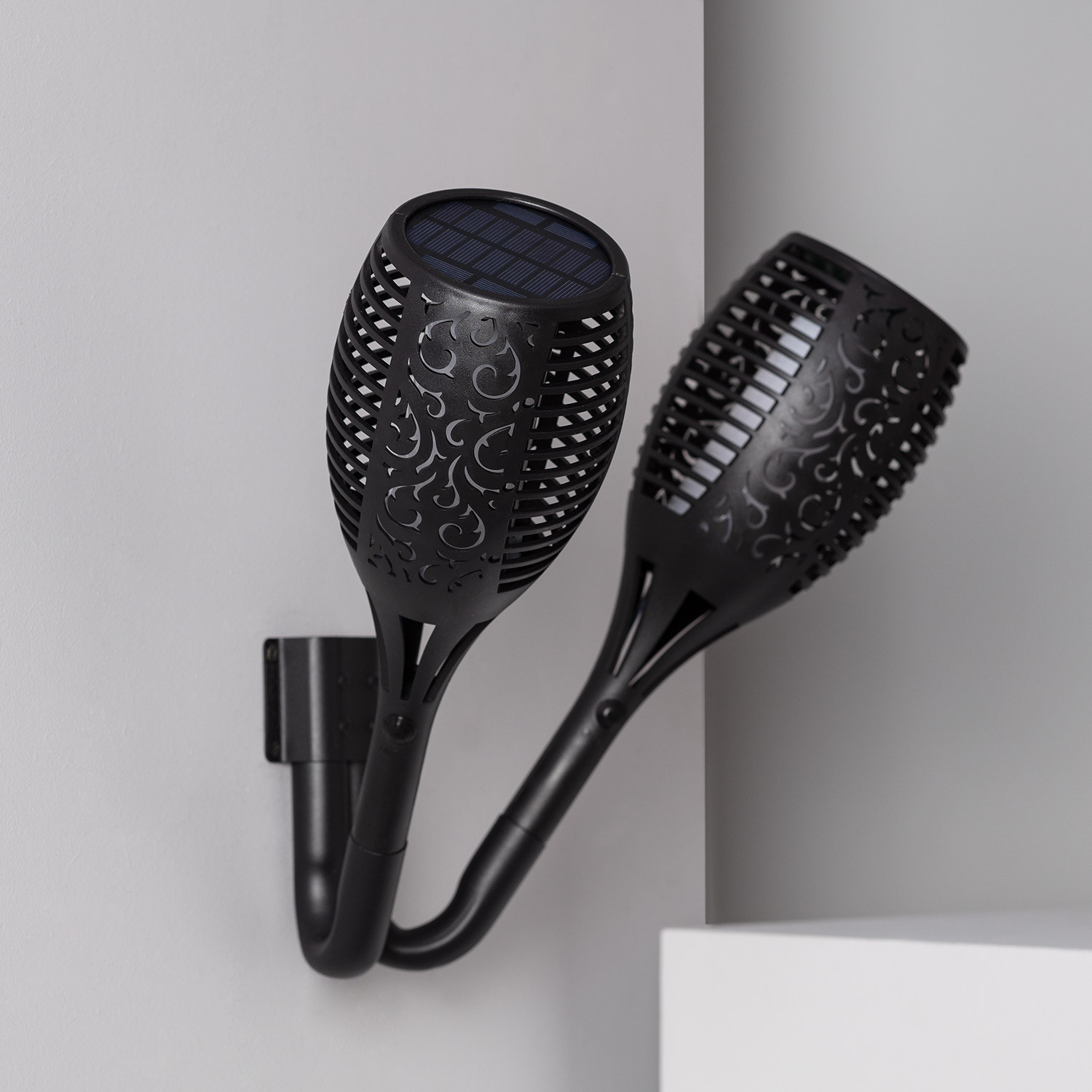 Zweiflammige LED Fackelleuchte mit Flammeneffekt