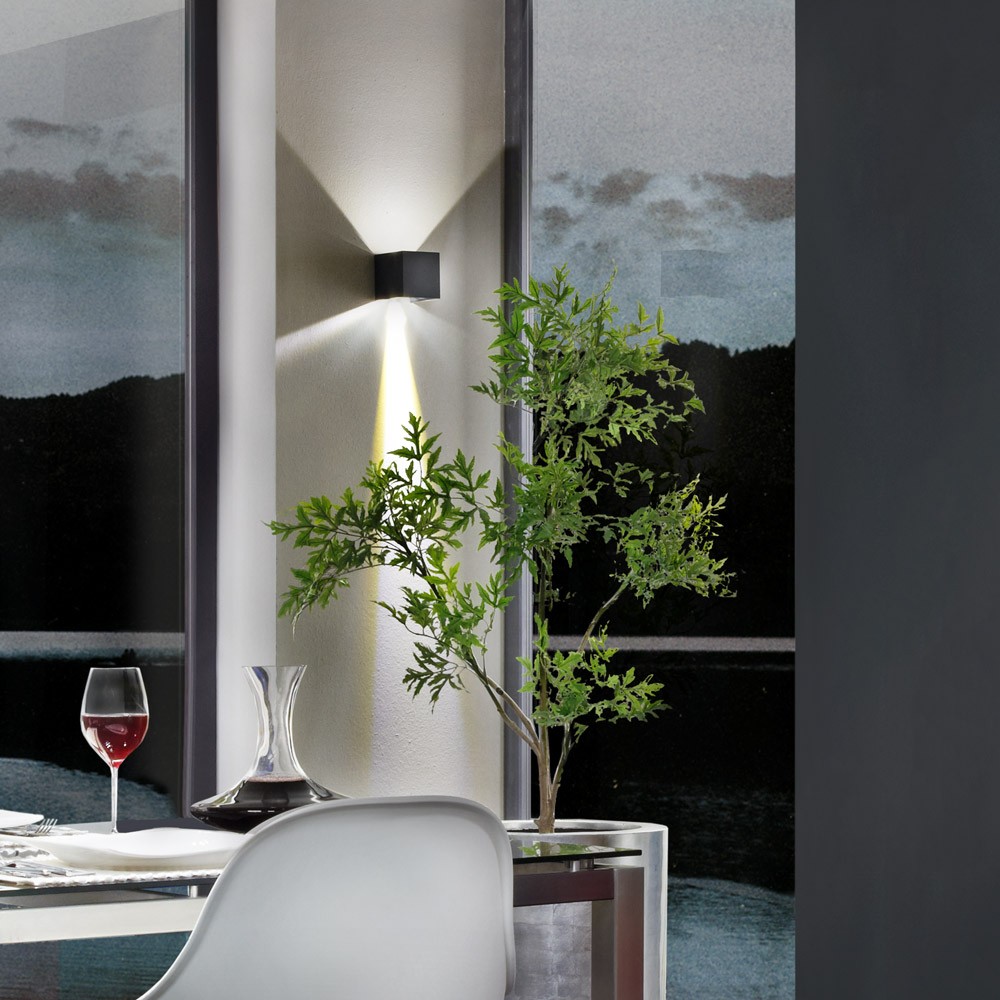 s.LUCE pro Ixa LED Wandleuchte IP44 verstellbare Winkel Weiß